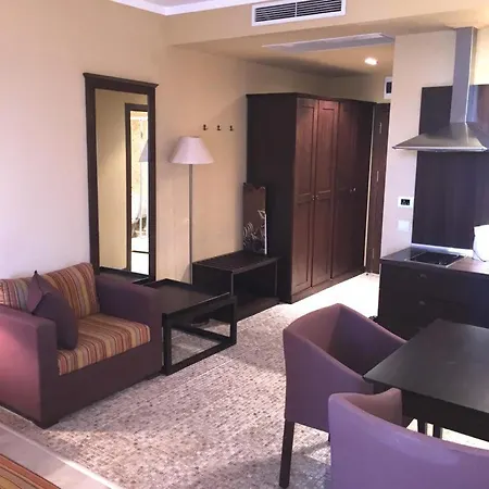 квартира- студия в отеле Royal Beach ساني بيتش